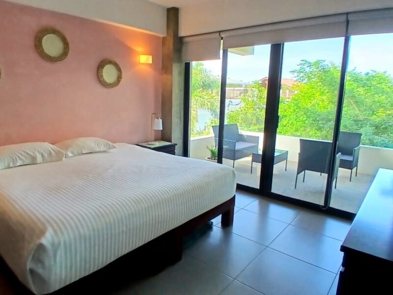 Vive Nuevo Vallarta: Departamento en Puertarena con seguridad, alberca y renta a largo plazo