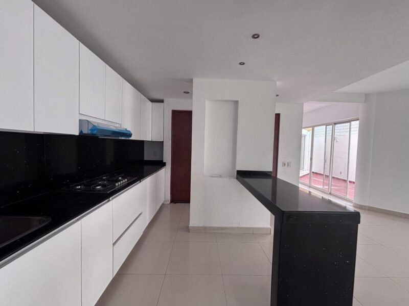 CASA EN RENTA, MARINA VALLARTA, YUBARTA