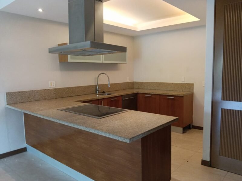 EL TIGRE Condominios Península Golf 6PM sin muebles