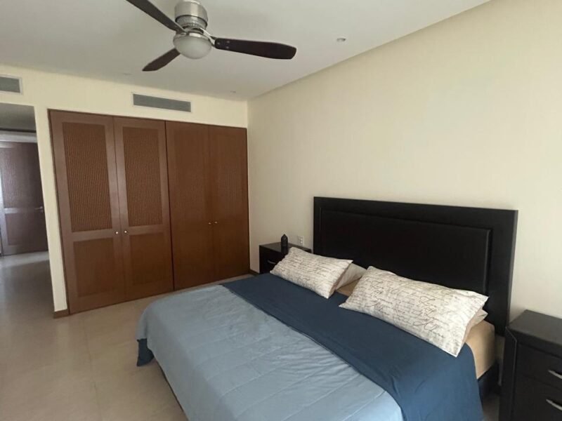 EL TIGRE Condominios Península Golf semi amueblado